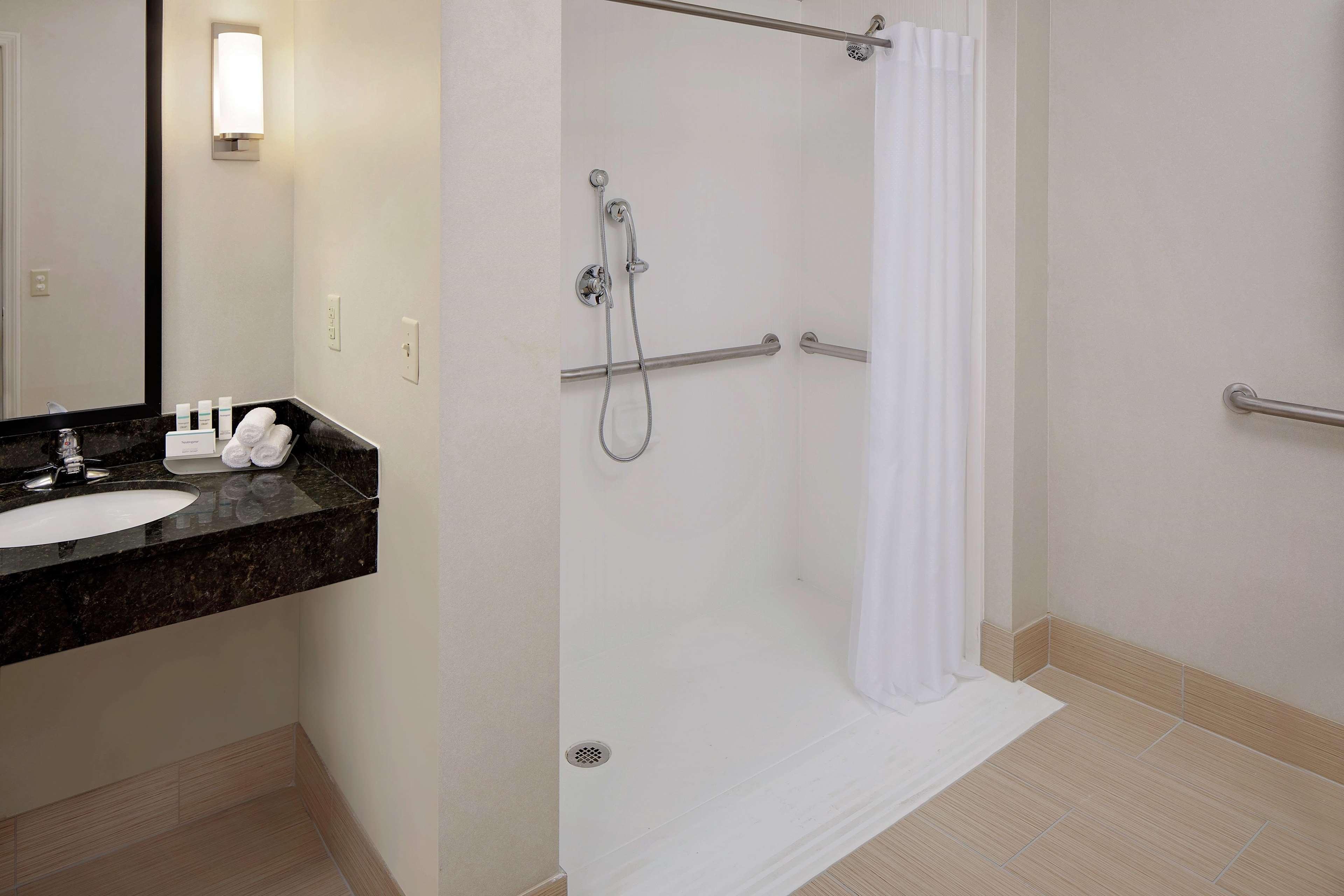 Homewood Suites By Hilton Minneapolis-Mall Of America Блумингтън Екстериор снимка