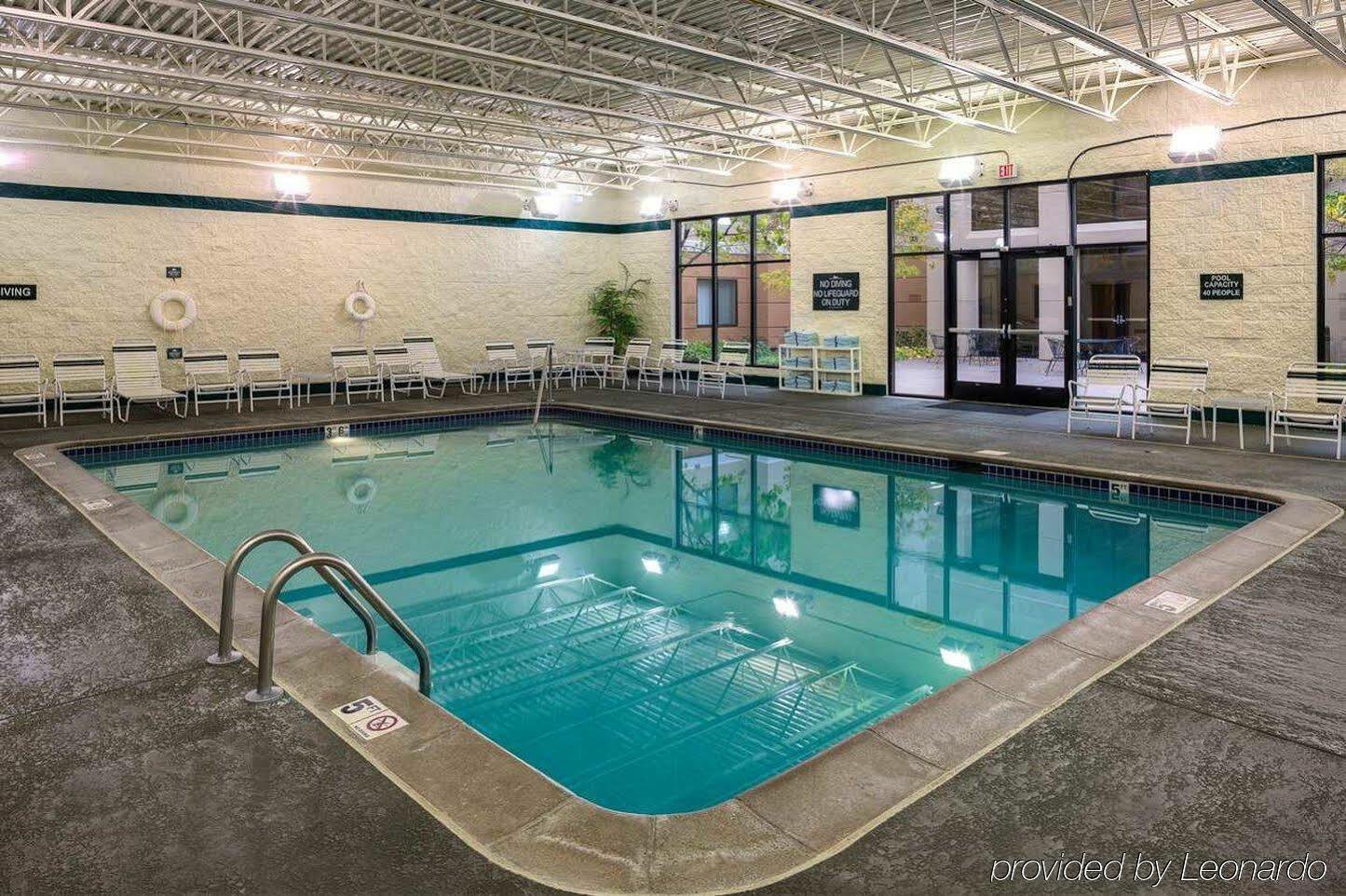 Homewood Suites By Hilton Minneapolis-Mall Of America Блумингтън Екстериор снимка